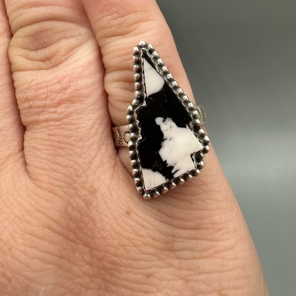 White Buffalo Turquoise Lightning Bolt ⚡️ Adjustable Handmade Ring - Picture 9 of 9